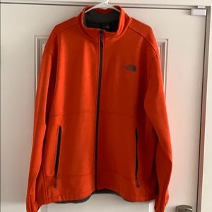 Men’s North Face coat